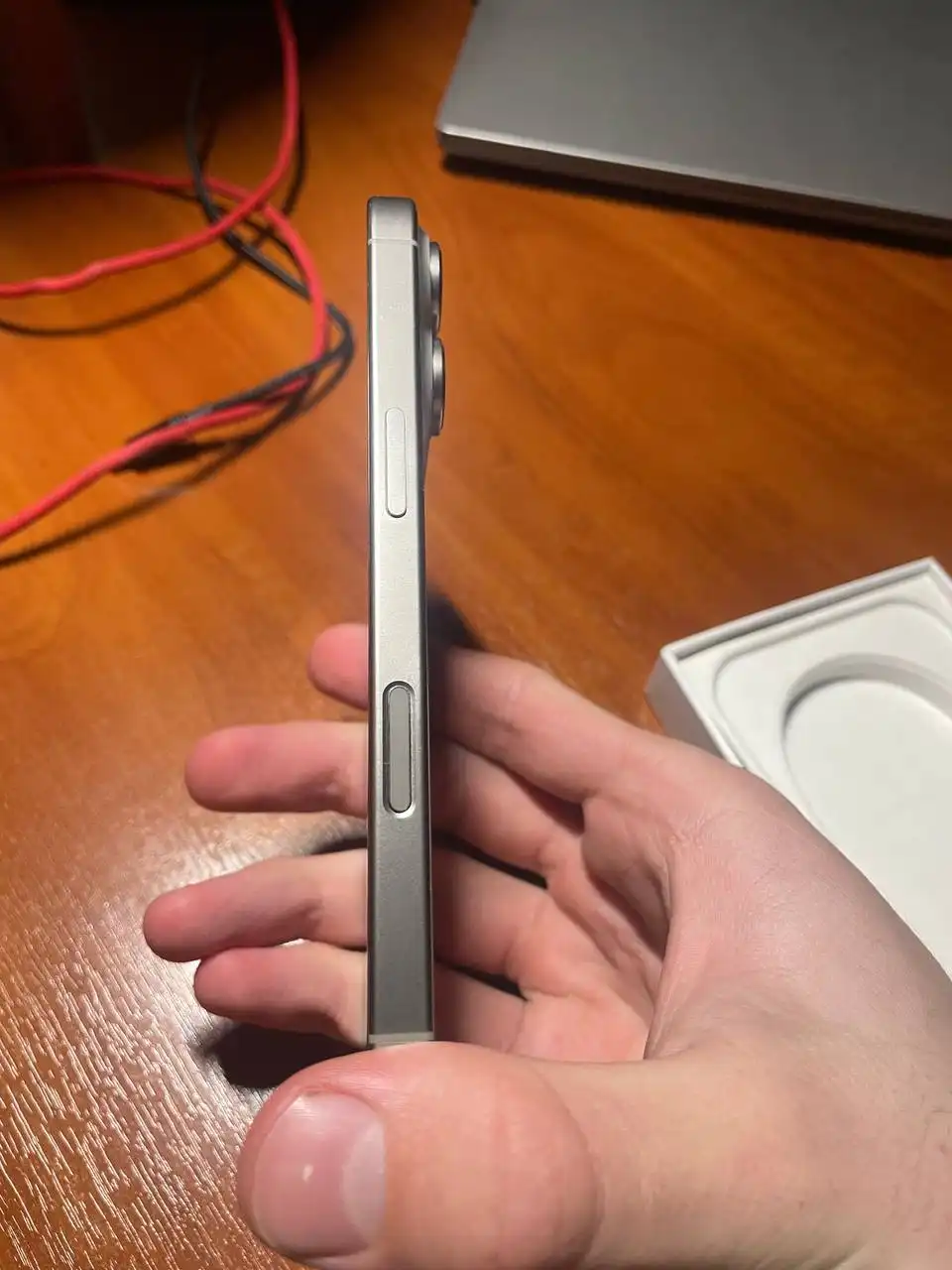 iPhone 16 Pro 128GB Натуральный титан - Смартфоны (Электроника) в Москва