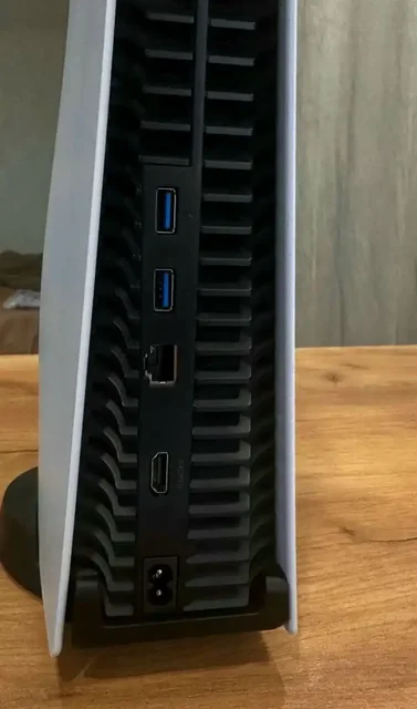 Продам PlayStation 5 1TB с геймпадами и играми - частное объявление в Москва