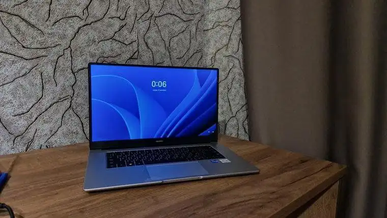 Ноутбук Huawei для обмена на смартфон - Ноутбуки (Электроника) в Москва