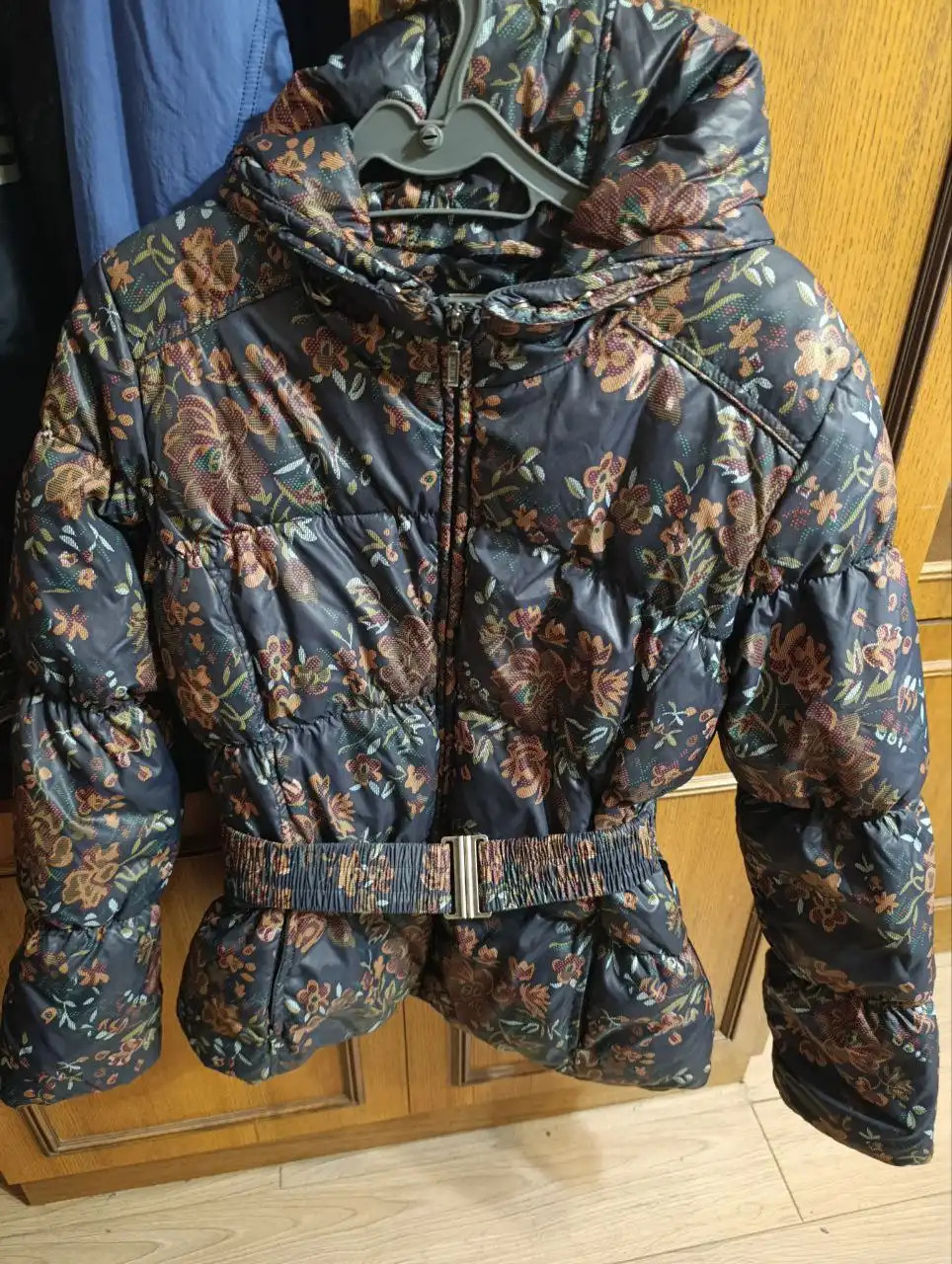 Пуховики женские зимние - Верхняя одежда (Одежда) в Москва