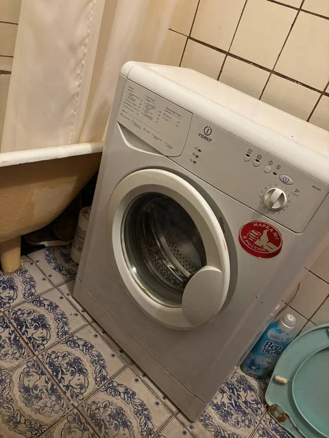 Продажа рабочей стиральной машины в хорошем состоянии - Еда и напитки в Москва