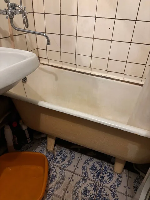 Продам чугунную ванну - Еда и напитки в Москва