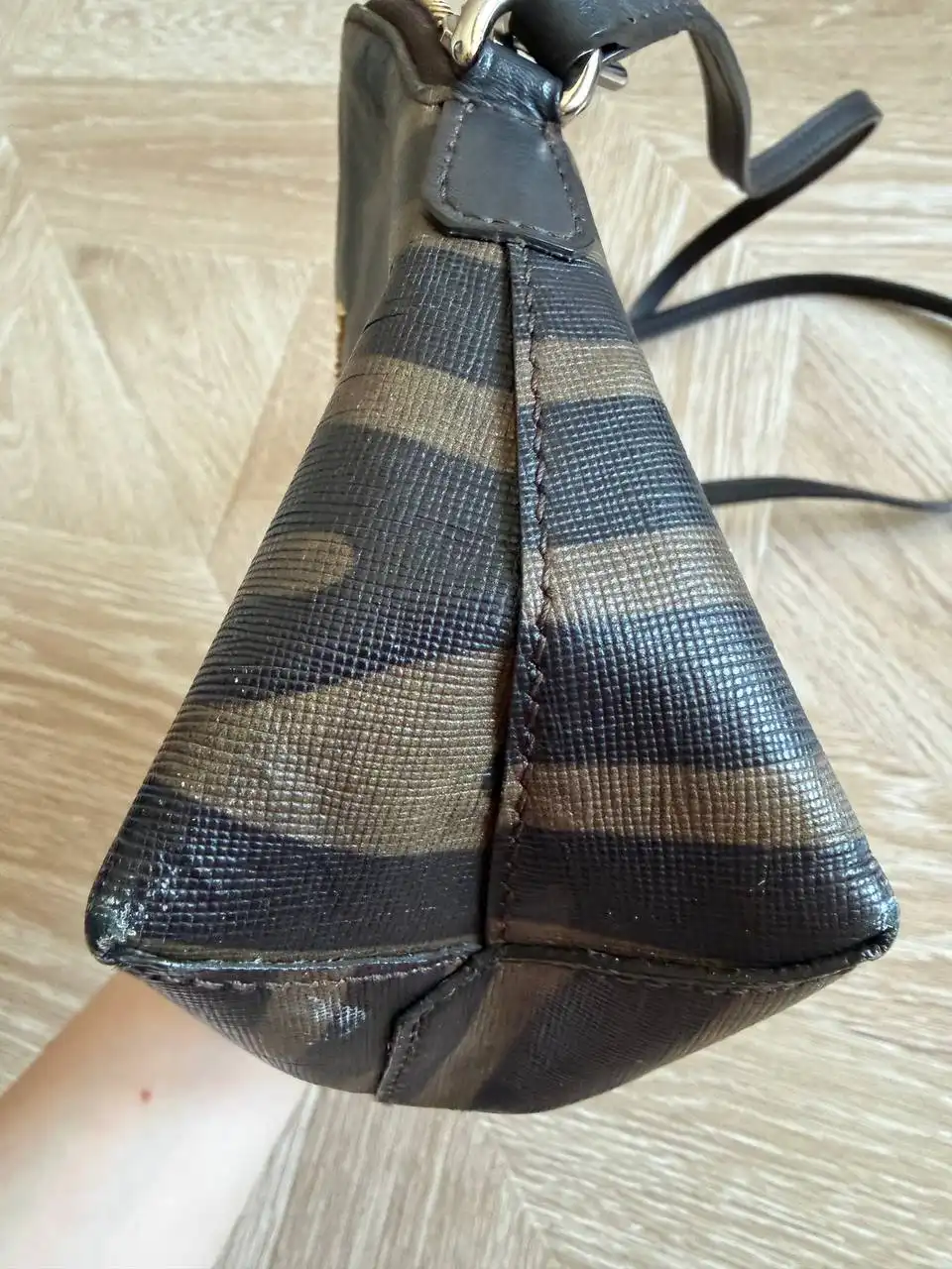 Продам сумочку Furla Б/у - Аксессуары (Барахолка) в Москва