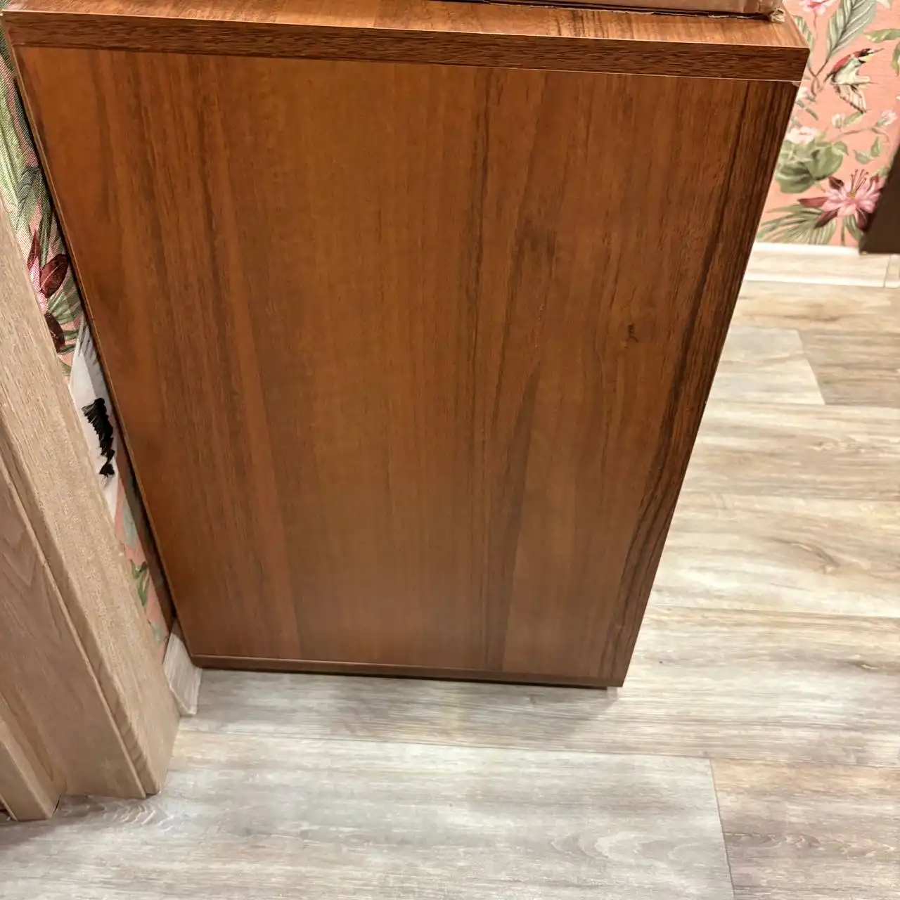 Комод с полками почти новый - Мебель (Барахолка) в Москва