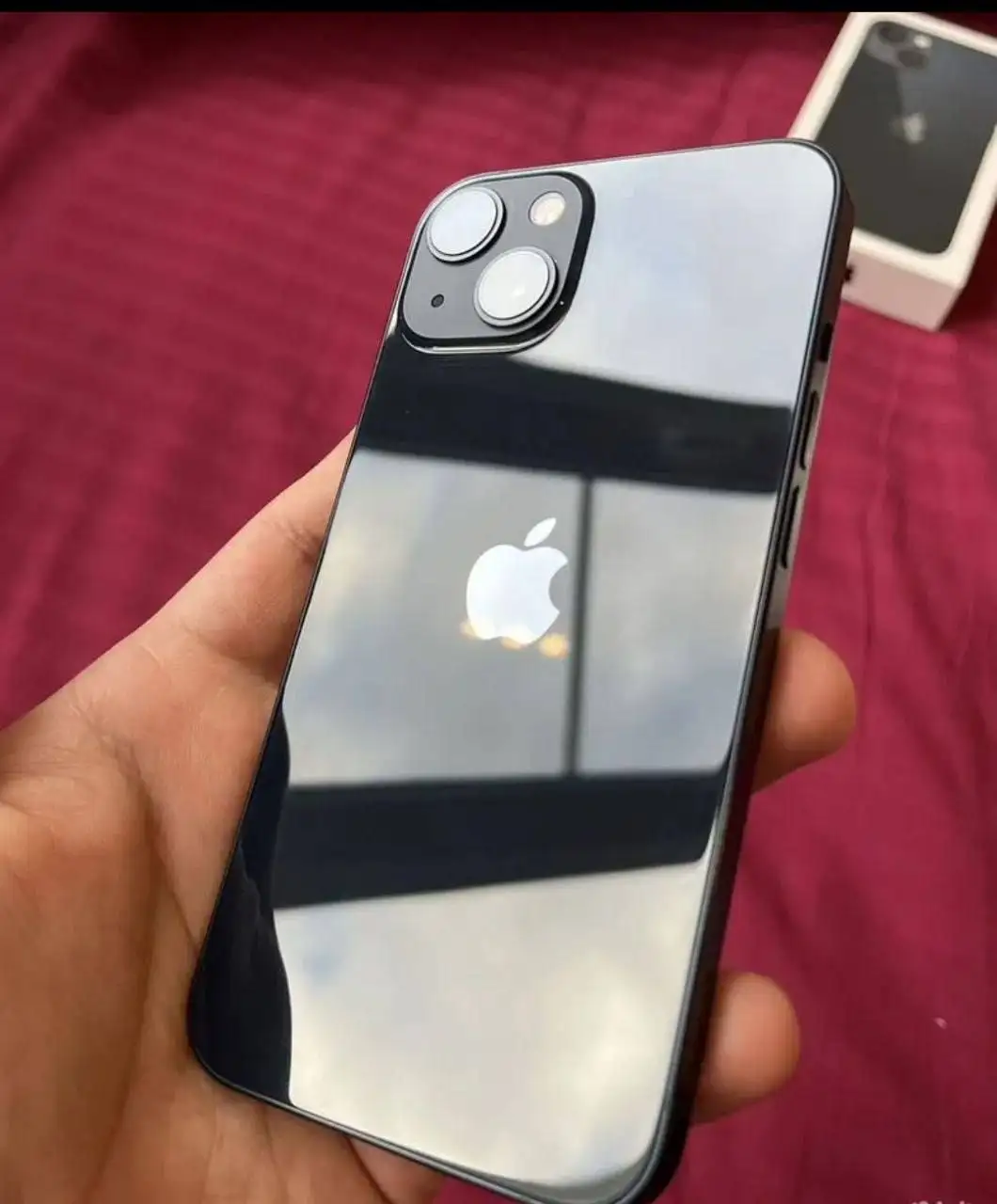 Продам айфон 13 в идеальном состоянии - Смартфоны (Электроника) в Москва