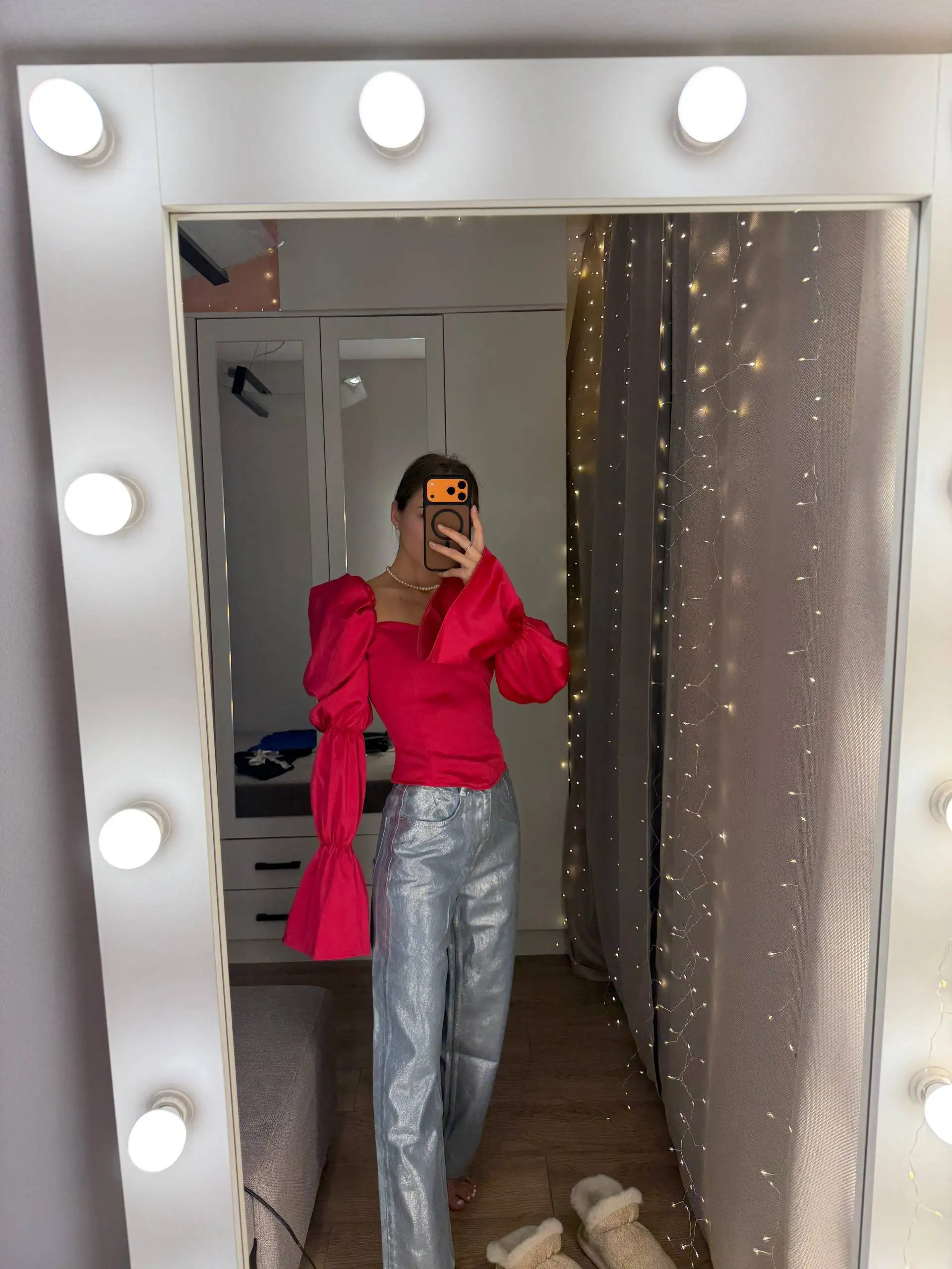 Розовый топ и золотистые брюки - Одежда в Москва