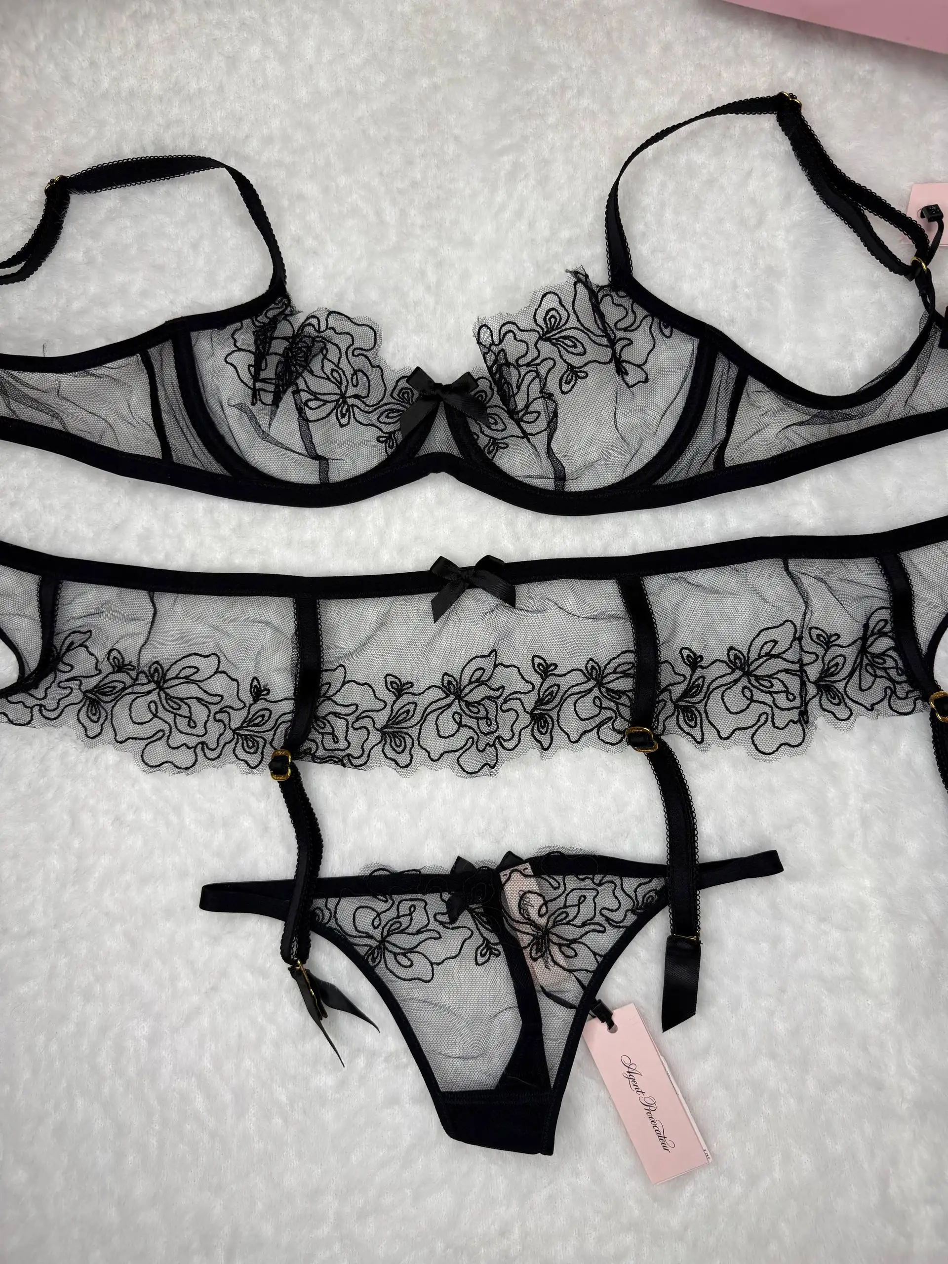 Комплект нижнего белья Agent Provocateur новый с бирками - Нижнее белье (Одежда) в Москва