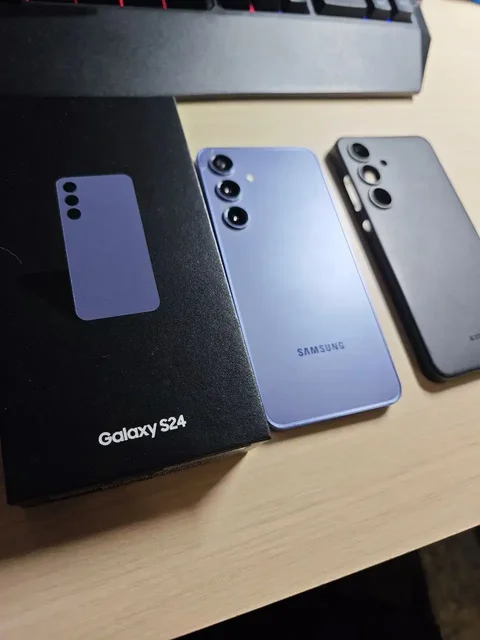 Продам Samsung Galaxy S24 - Электроника в Москва