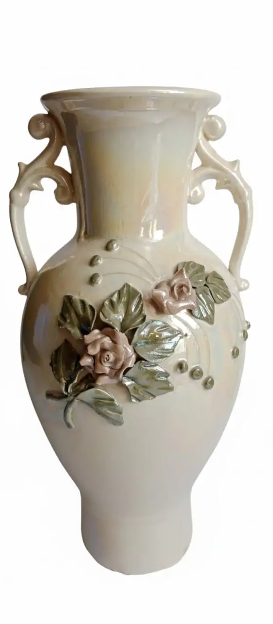 Интерьерная ваза из керамики с перламутровым напылением и лепкой роз - Интерьер (Для дома и дачи) в Нальчик