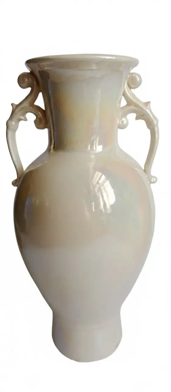 Интерьерная ваза из керамики с перламутровым напылением и лепкой роз - Интерьер (Для дома и дачи) в Нальчик