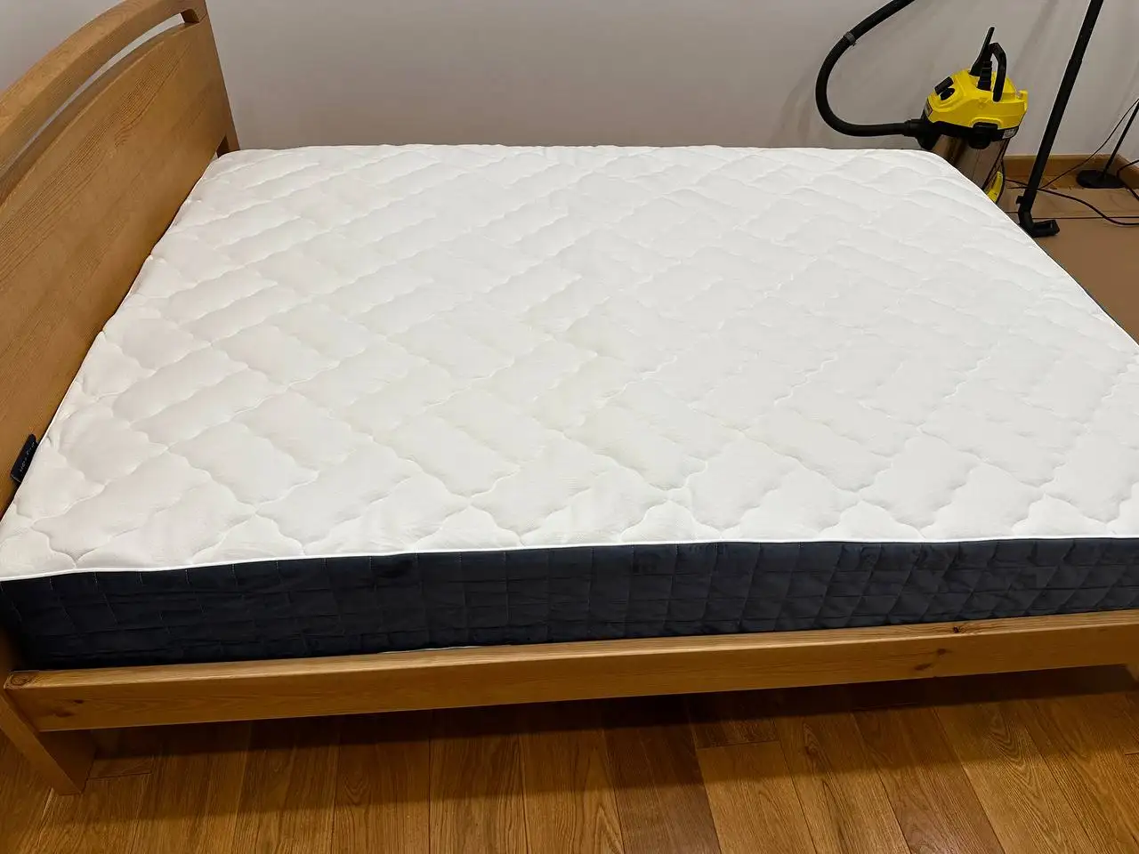 Продам матрас Buyson BuyLuxe новый 140x200 - Мебель (Барахолка) в Москва