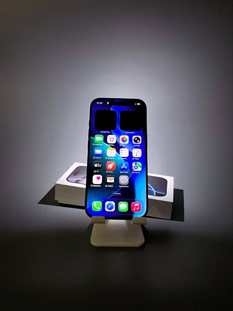 iPhone 16 Pro 128gb Titanium black - Аксессуары для наушников в Москва