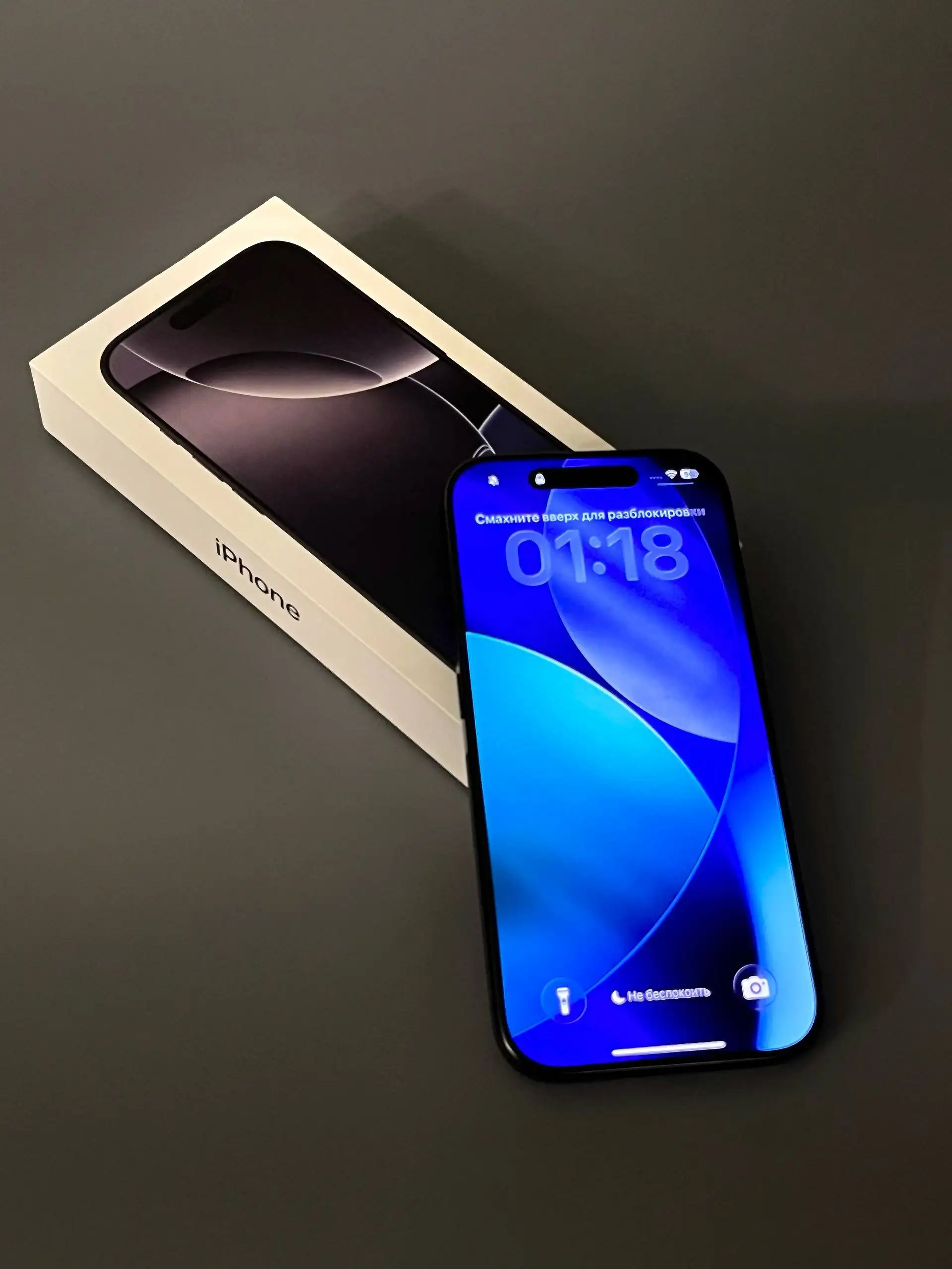 iPhone 16 Pro 128gb Titanium black - Смартфоны (Электроника) в Москва