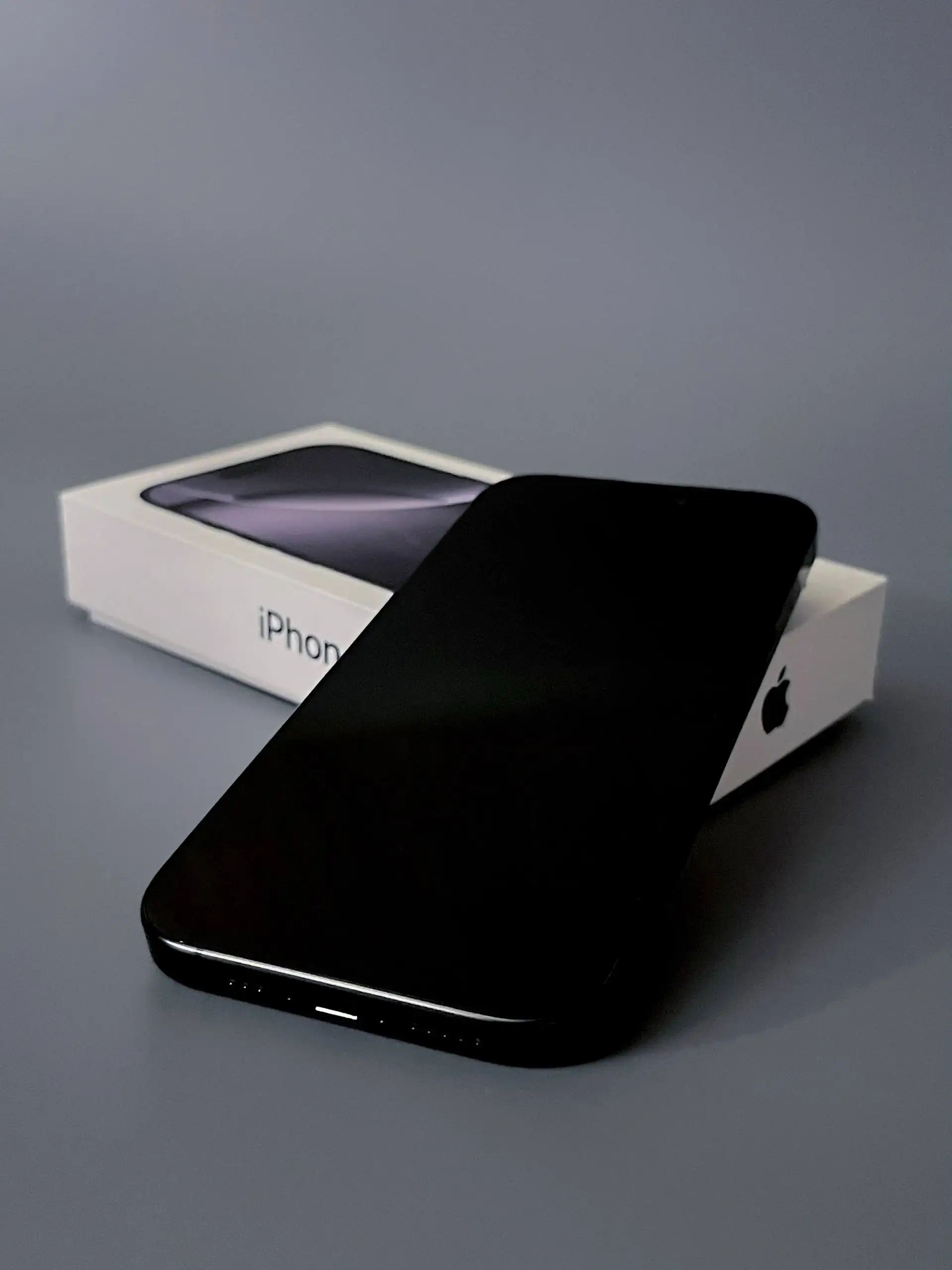 iPhone 16 Pro 128gb Titanium black - Смартфоны (Электроника) в Москва