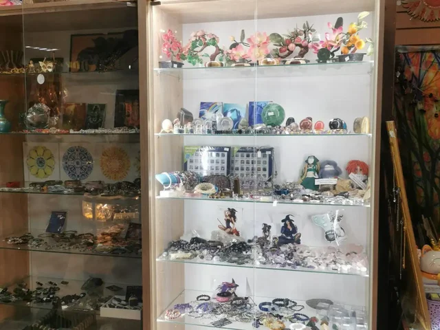 Распродажа торговой мебели - Карнавальные костюмы в Москва