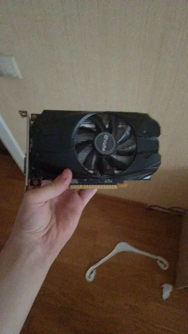 Продажа видеокарты ГТХ ТИ в Москве - Зарядные устройства в Москва