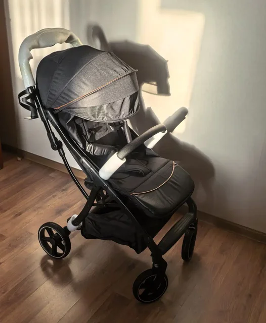 Продам новую всесезонную коляску Baby stroller s5506 черного цвета - Беговелы в Москва