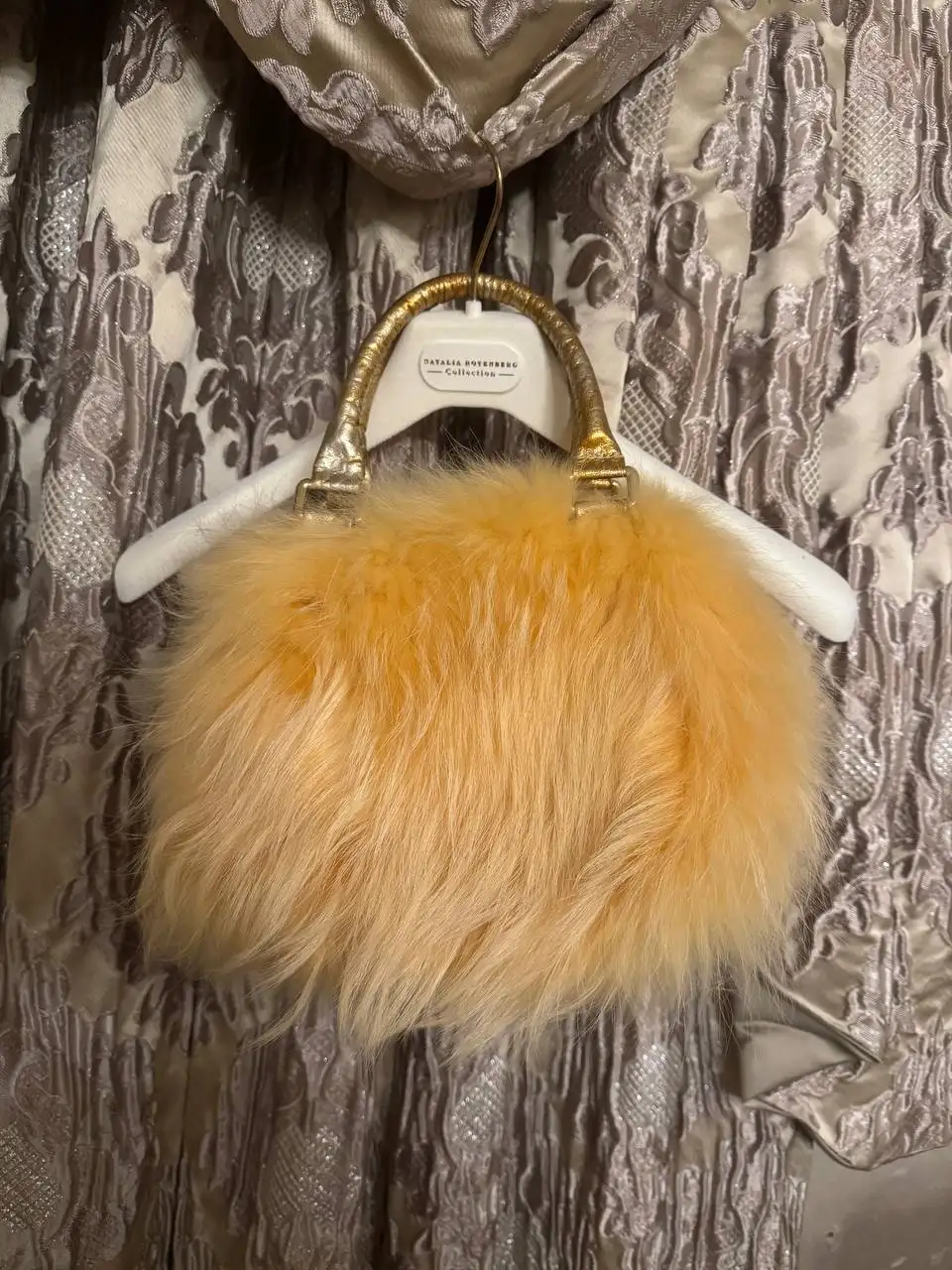 Продам сумку Vera Pellicia из натурального меха и кожи - Аксессуары (Барахолка) в Москва