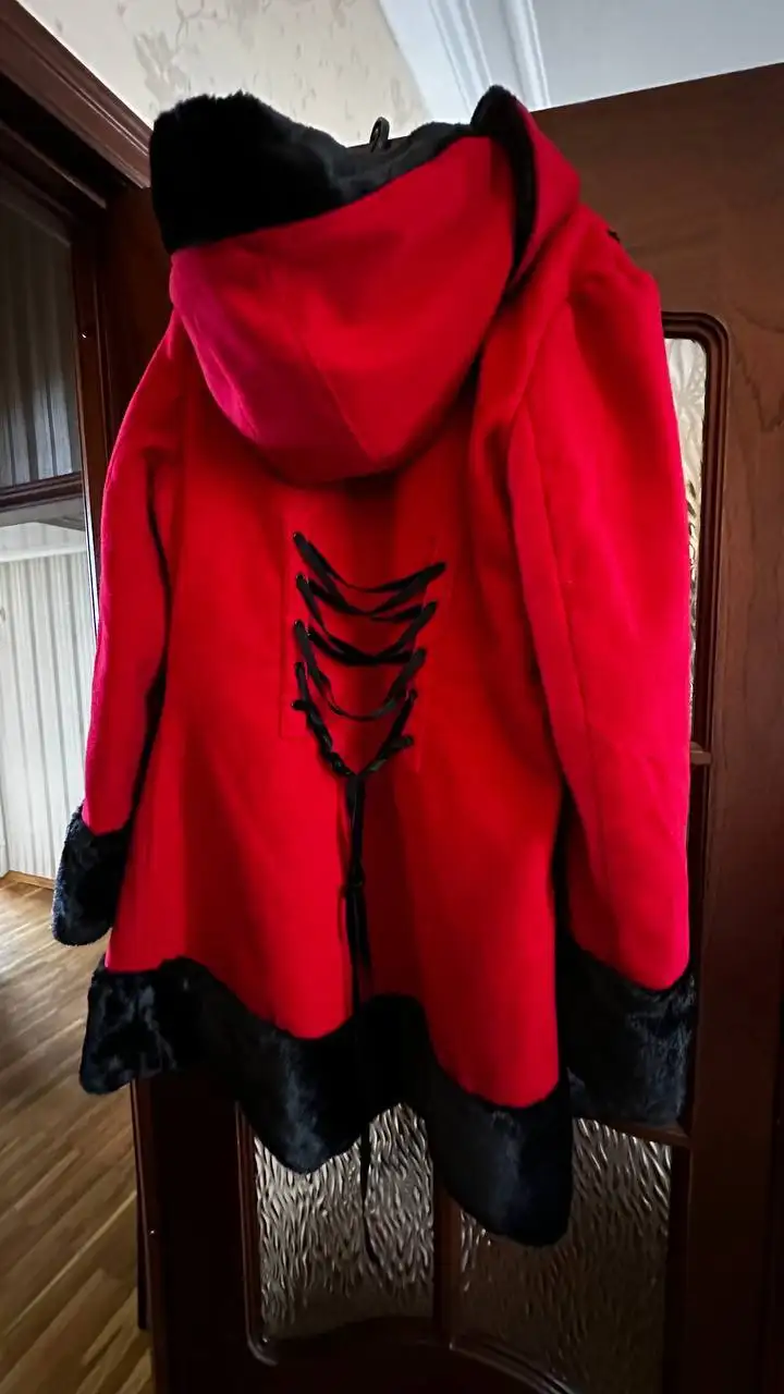 Пальто Amsterdam оригинального фасона - Пальто (Одежда) в Москва