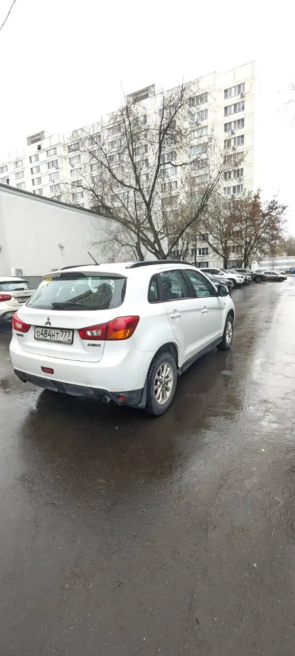 Продажа автомобиля 2015 года с пробегом 119 тысяч км - Легковые автомобили (Авто) в Москва