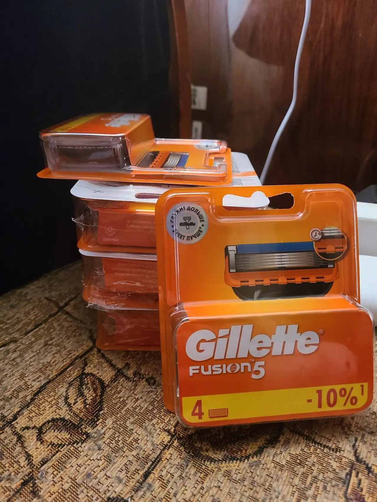 Продам 4 новые кассеты Gillette Fusion5 - Средства личной гигиены (Барахолка) в Москва