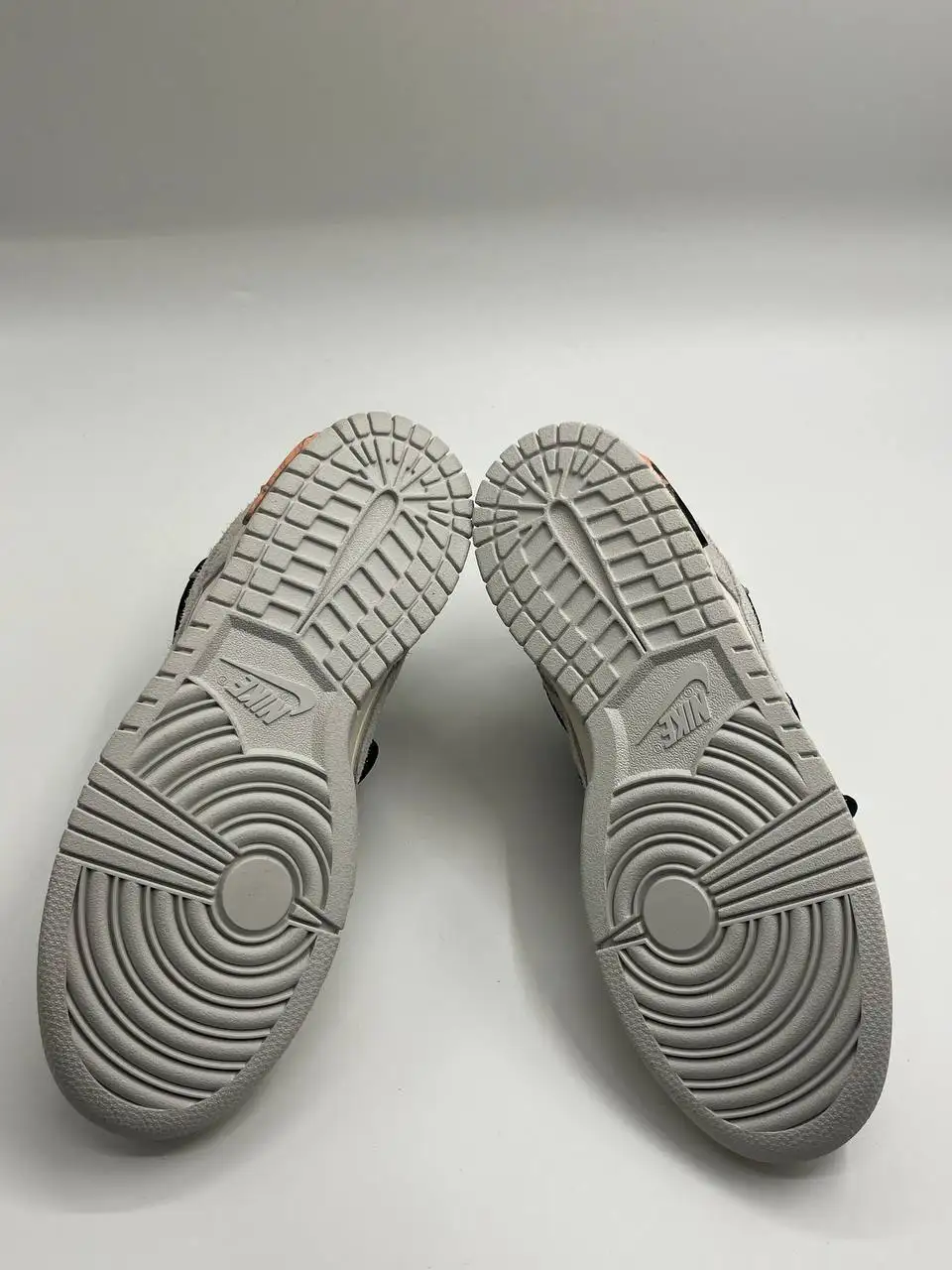 Продажа кроссовок Nike dunk low sb X off-white - Обувь (Одежда) в Москва