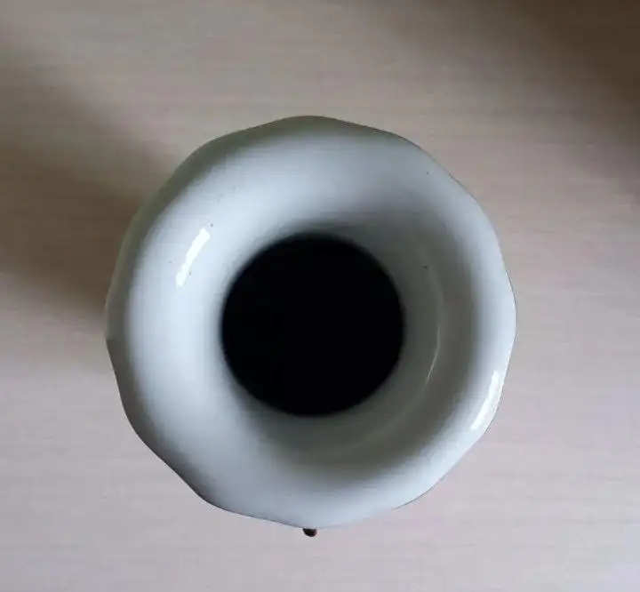 Продам китайскую фарфоровую вазу ручной работы - Антиквариат/Коллекции (Барахолка) в Москва