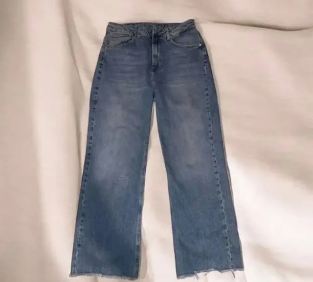 Одежда женская: джинсы, кофта, платье, дубленка - Историческая одежда в Москва