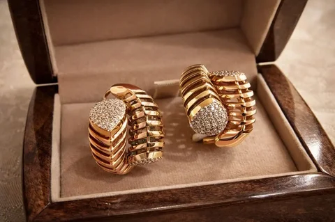 Золотые серьги с бриллиантами 585 пробы - Барахолка в Москва