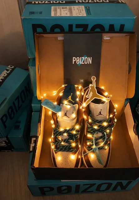 Кроссовки NIKE AIR JORDAN 1 LOW SE GS CACAO WOW - Нижнее белье в Москва