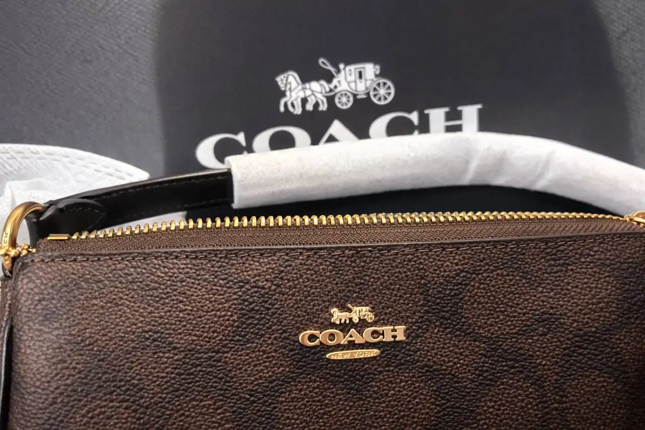 Женская сумка Coach Nolita 19 - Сумки (Одежда) в Москва