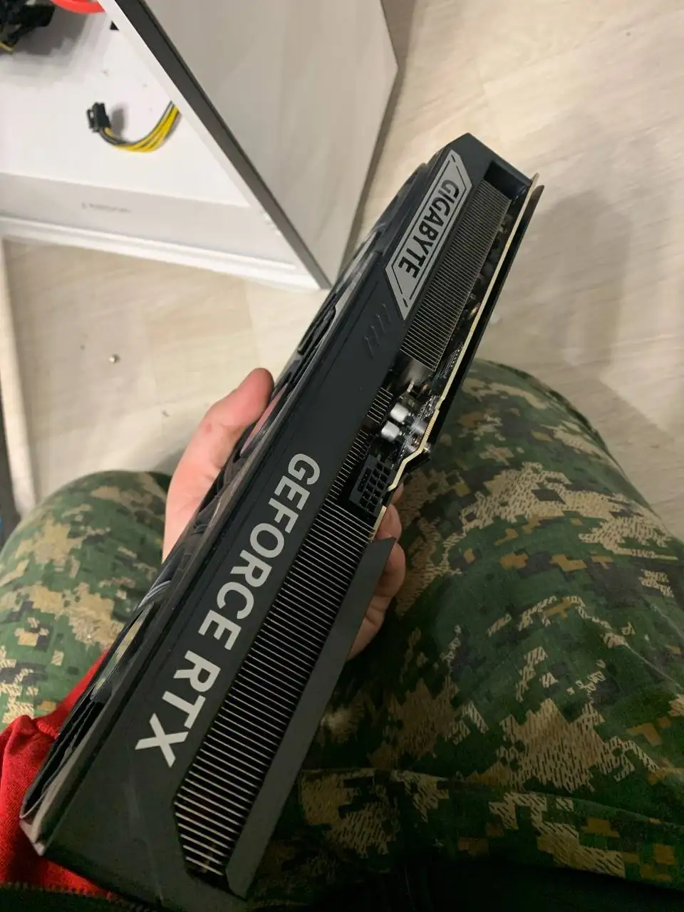 Продается видеокарта RTX 5080 16GB - Компьютерные комплектующие (Электроника) в Москва