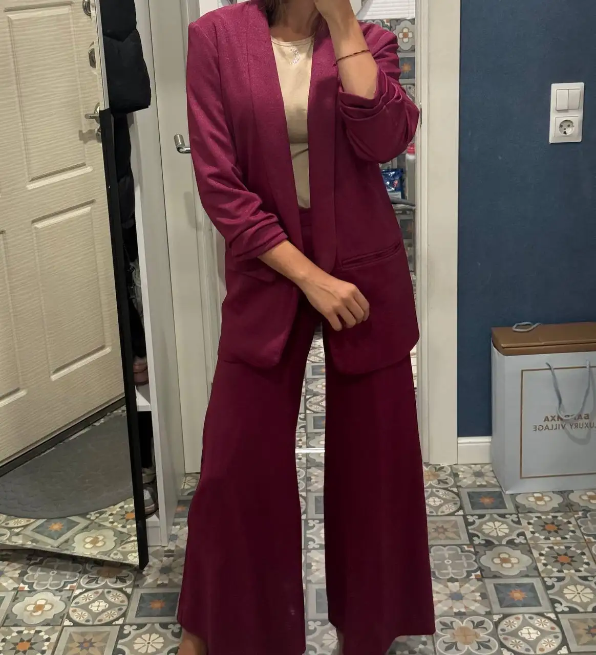 Брючный костюм Brand Hall размер S - Костюмы (Одежда) в Москва