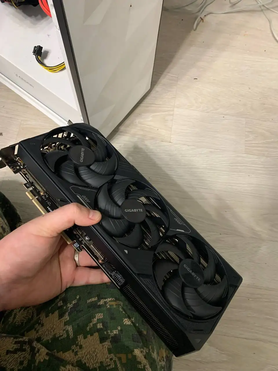 Видеокарта RTX 5080 16 ГБ - Компьютерные комплектующие (Электроника) в Москва