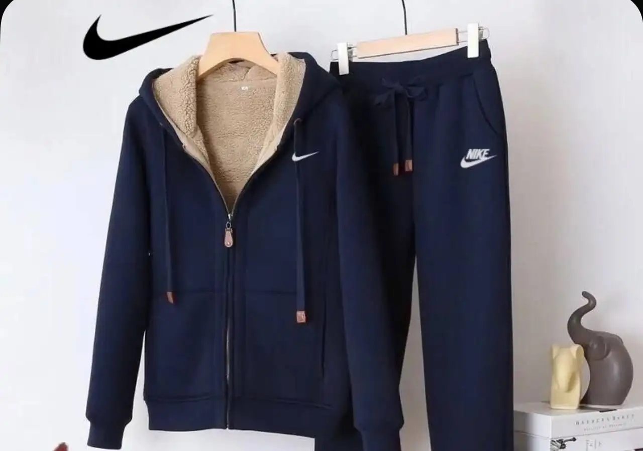 Мужские куртки и кожанки новые - Верхняя одежда (Одежда) в Москва