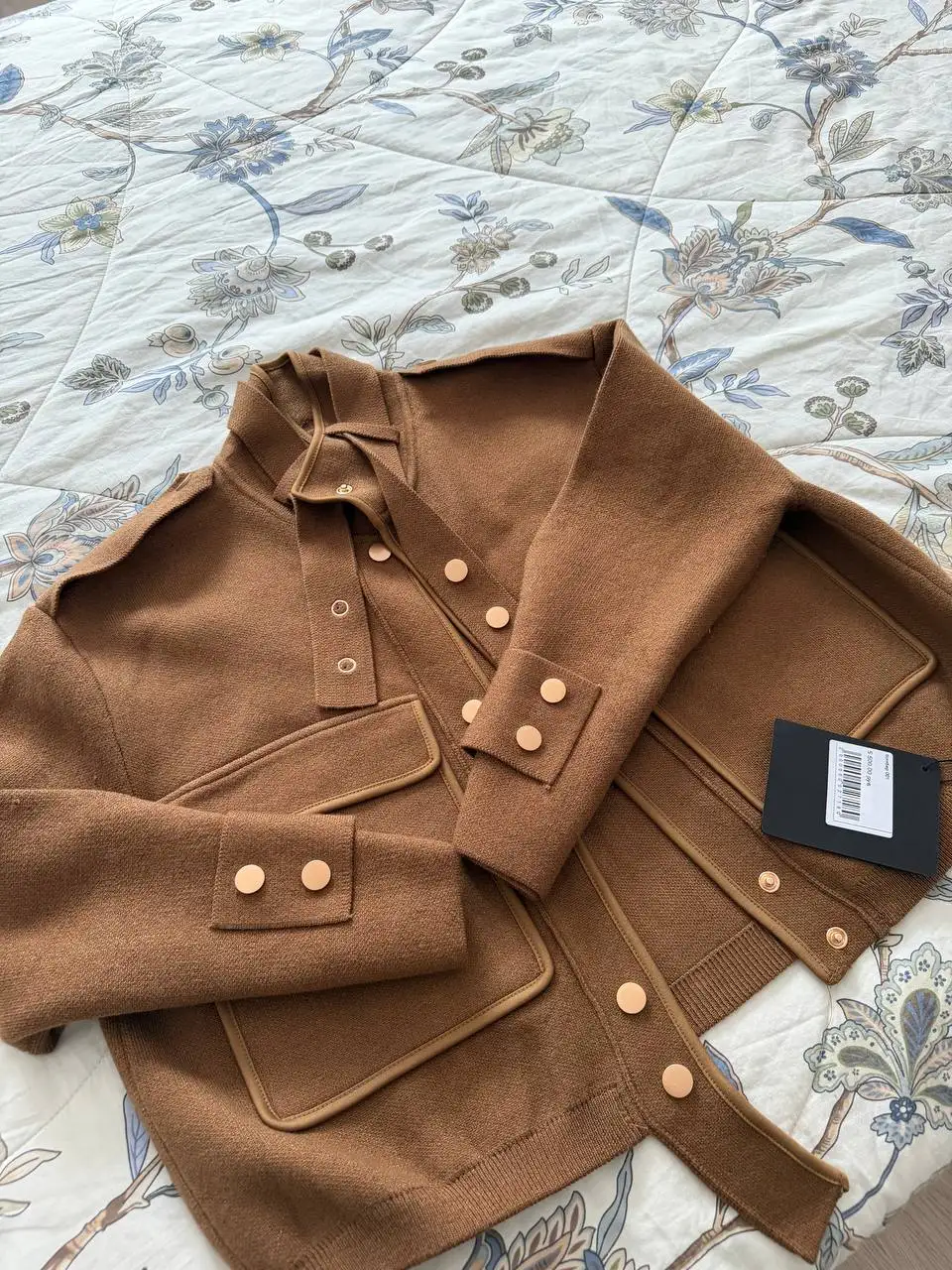 Стильный бомбер новый с биркой - Верхняя одежда (Одежда) в Москва