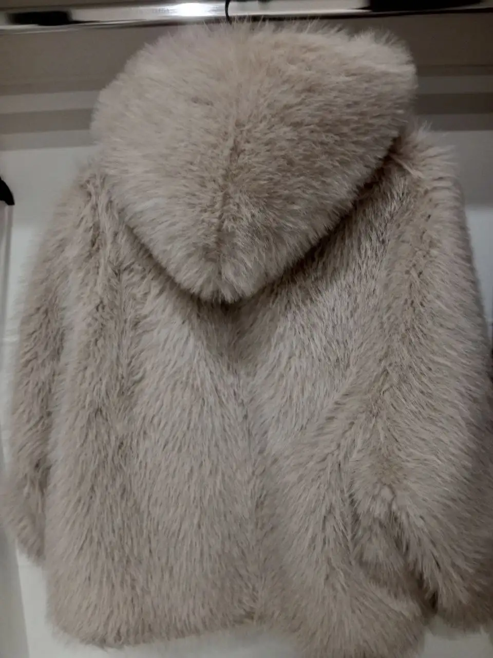 Продам шубу из экомеха, размер М - Верхняя одежда (Одежда) в Москва