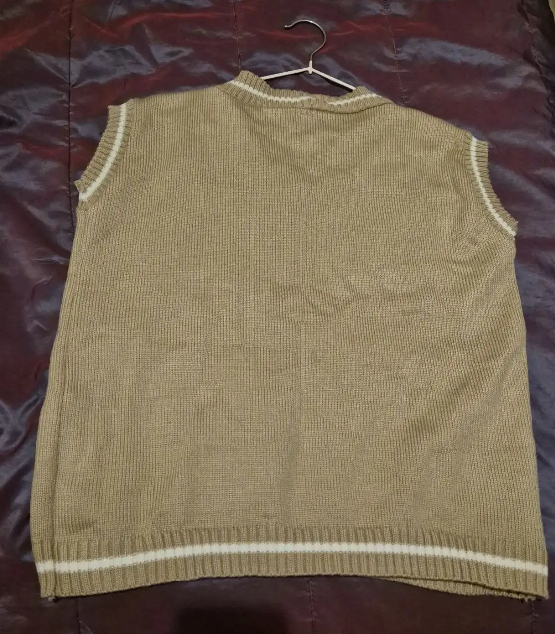 Продажа жилеток разных брендов - Верхняя одежда (Одежда) в Москва