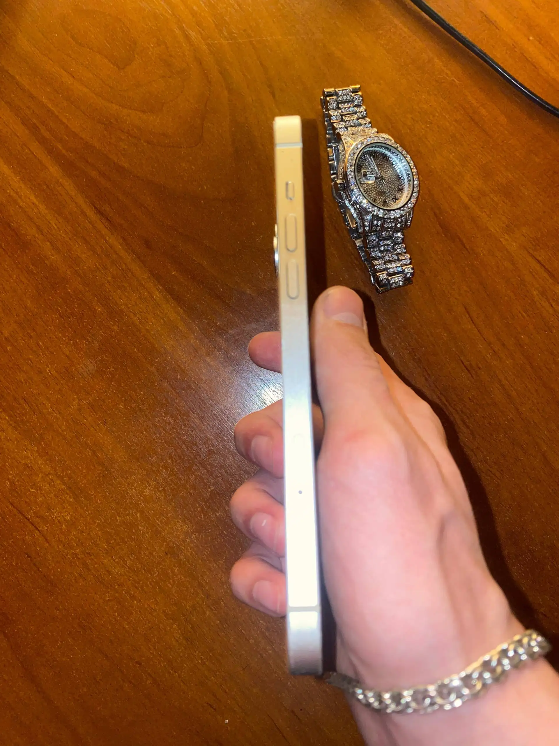 iPhone 14 Plus с доставкой по Москве - Смартфоны (Электроника) в Москва