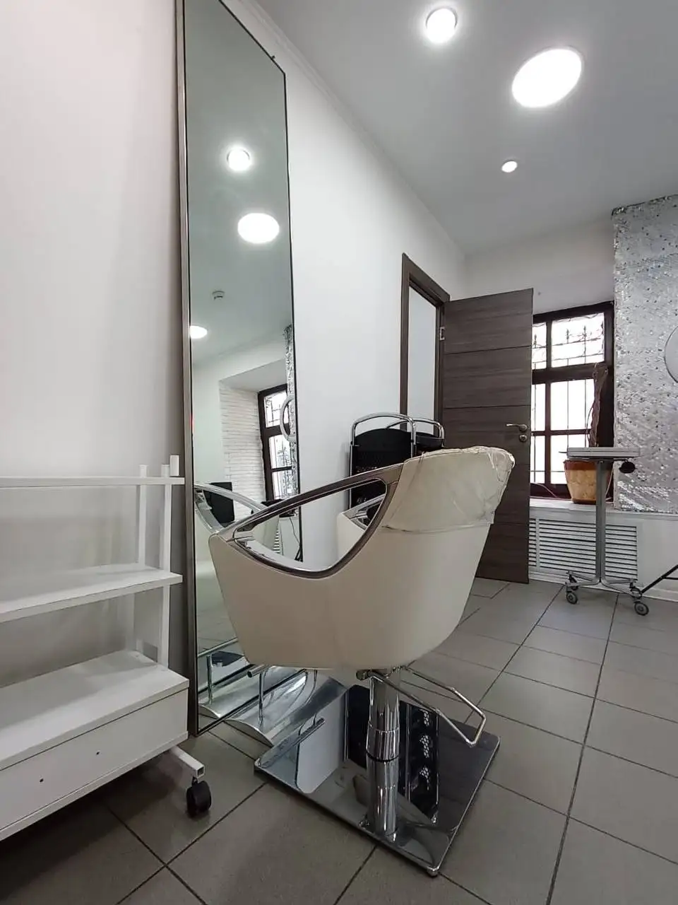 Зеркала парикмахерские и интерьерные - Зеркала (Барахолка) в Москва