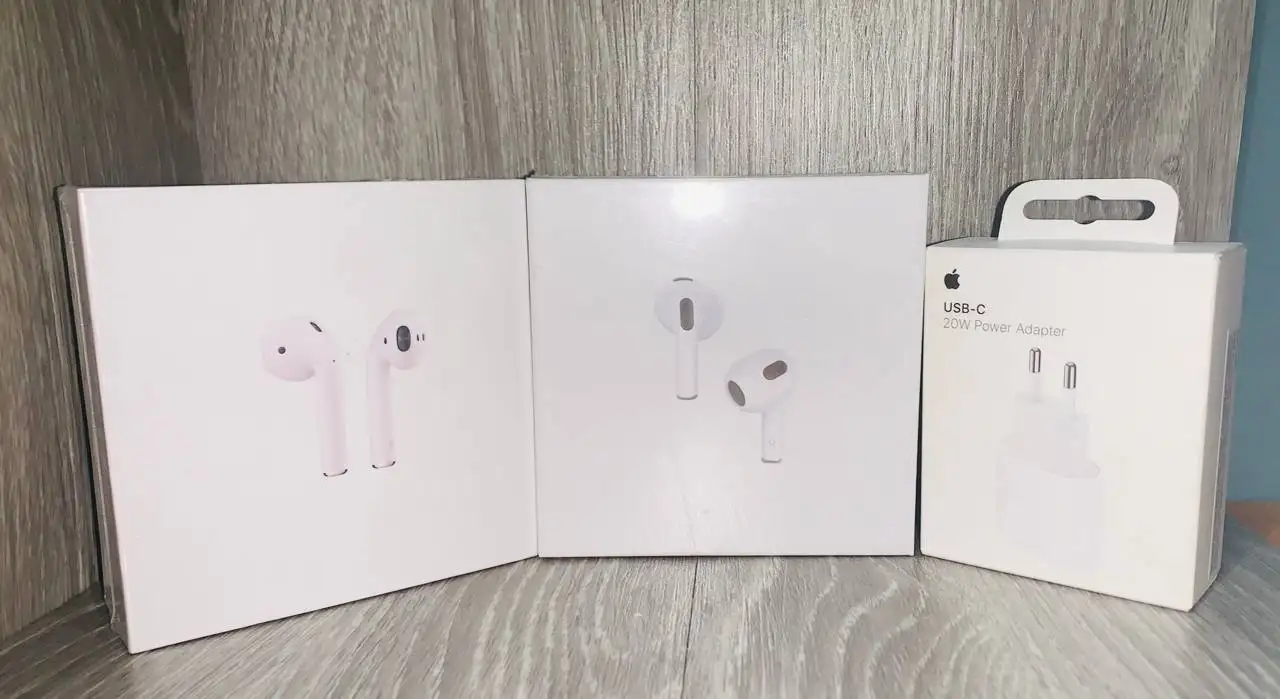 Продажа адаптеров Apple 20W и AirPods 2/3 - Аудиотехника (Электроника) в Екатеринбург