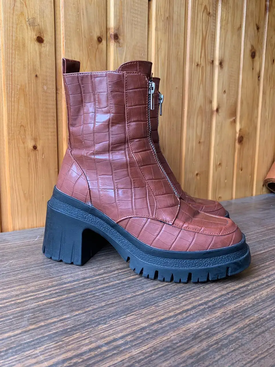 Ботинки коричневые 36 размер - Обувь (Одежда) в Москва