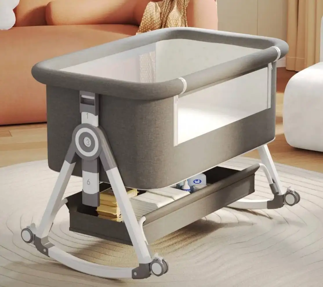 Бесплатные детские вещи и коляска 3в1 - Детские товары (Барахолка) в Москва