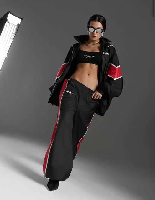 Костюм Maneken Brand черный - Спортивная обувь в Москва