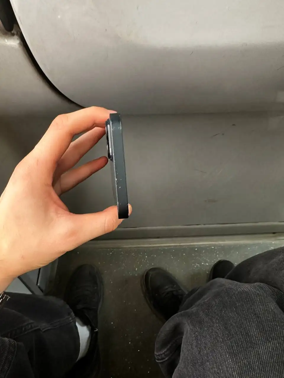 Продам iPhone 14 Plus 128 Гб с неработающей передней камерой - Смартфоны (Электроника) в Москва