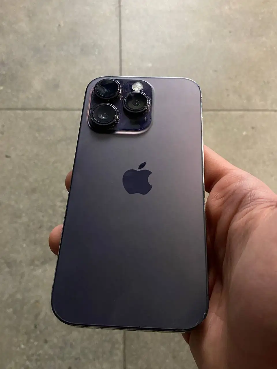 Продажа iPhone 13 Pro и 14 Pro в идеальном состоянии - Смартфоны (Электроника) в Москва