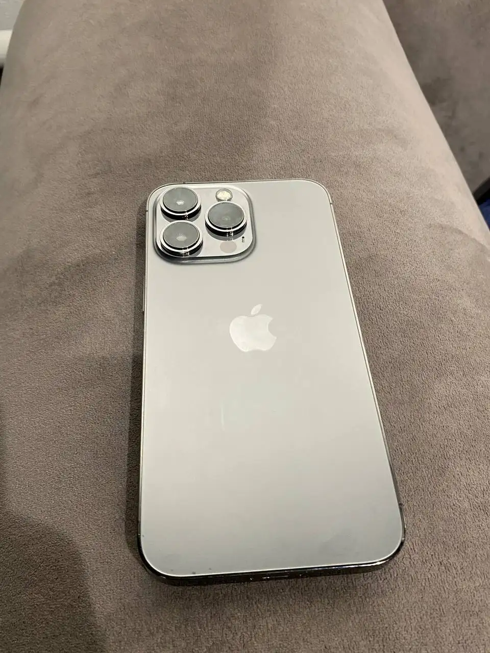 Продажа iPhone 13 Pro и 14 Pro в идеальном состоянии - Смартфоны (Электроника) в Москва