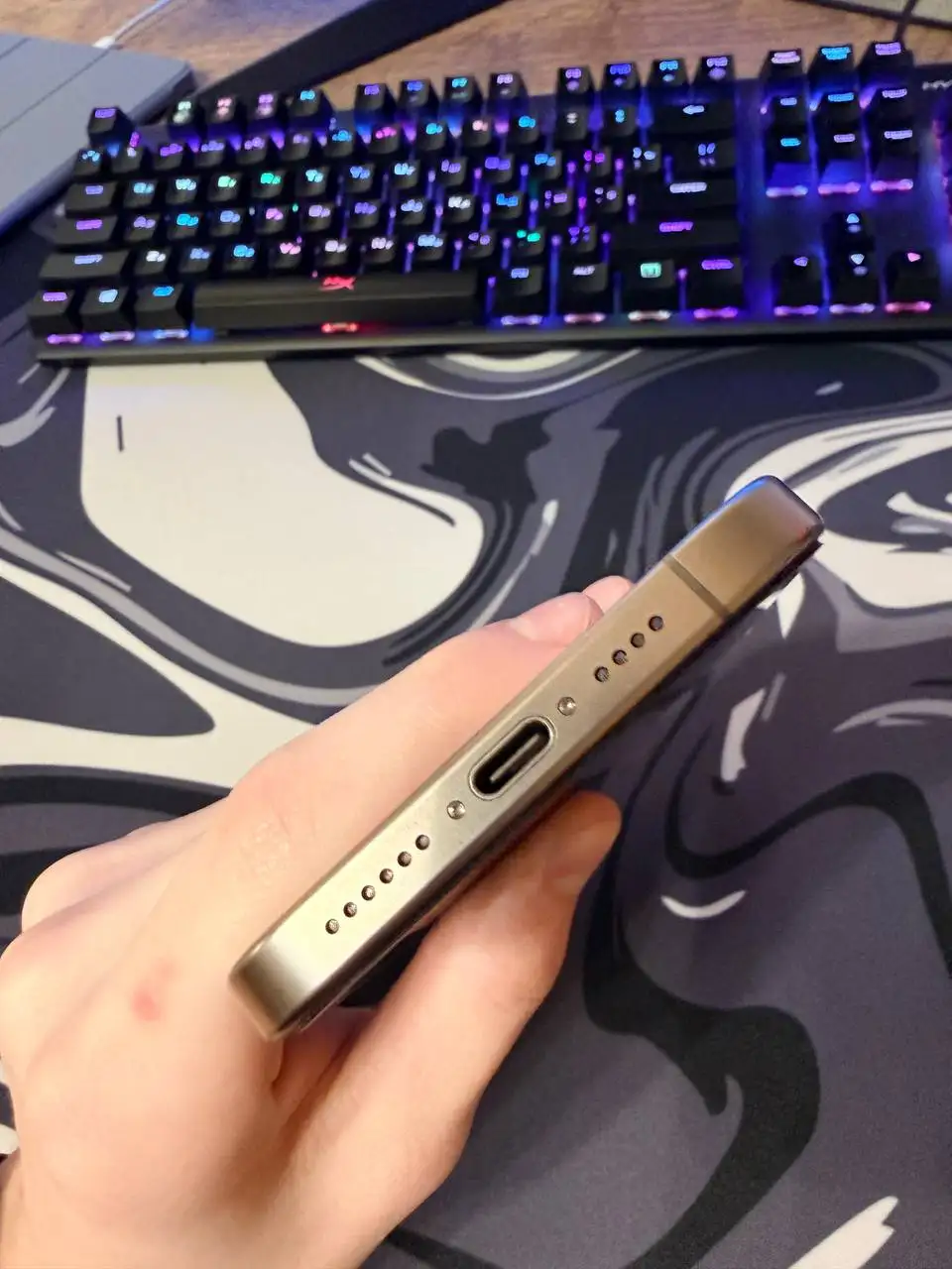 iPhone 15 Pro Max 256 ГБ серый - Смартфоны (Электроника) в Москва