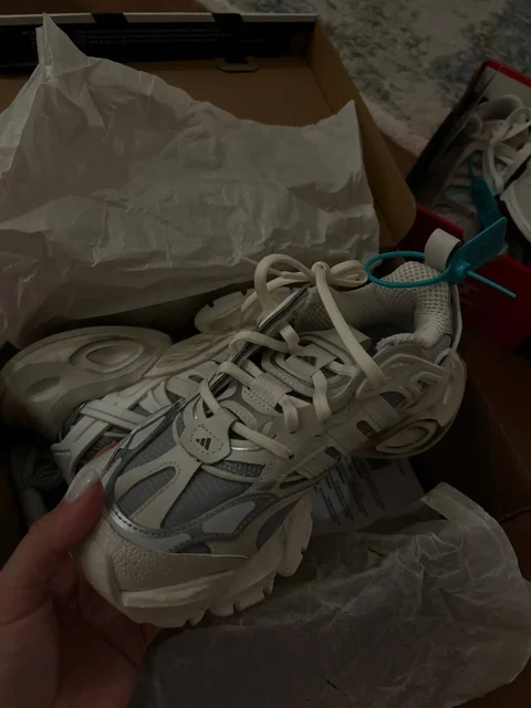 Кроссовки adidas XLG RUNNER DELUXE - Одежда в Москва