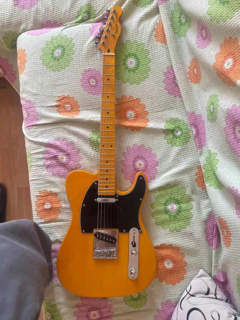 Продам гитару FENDER TELECASTER - Музыкальные инструменты (Хобби и отдых) в Москва